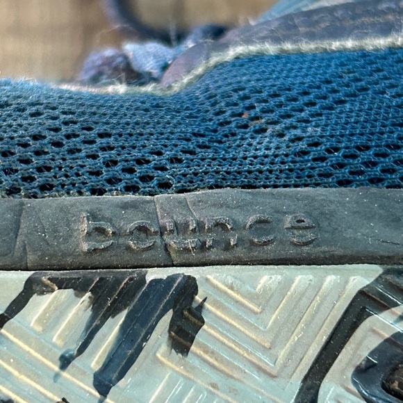 Adidas BrookField Bounce Men’s Basketball Shoes - Picture 3 of 11